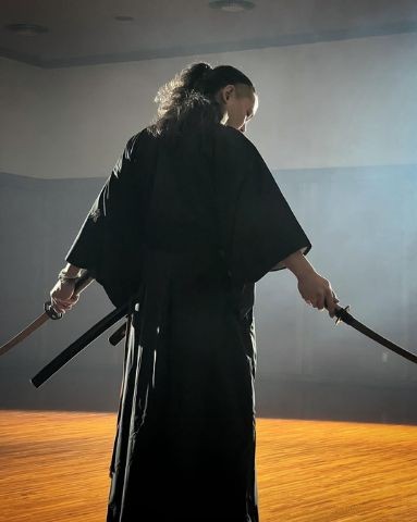 Yushin-sensei demonstrating the two-sword nito technique